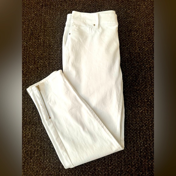 WHBM Jegging-crop Jean - Picture 9 of 11